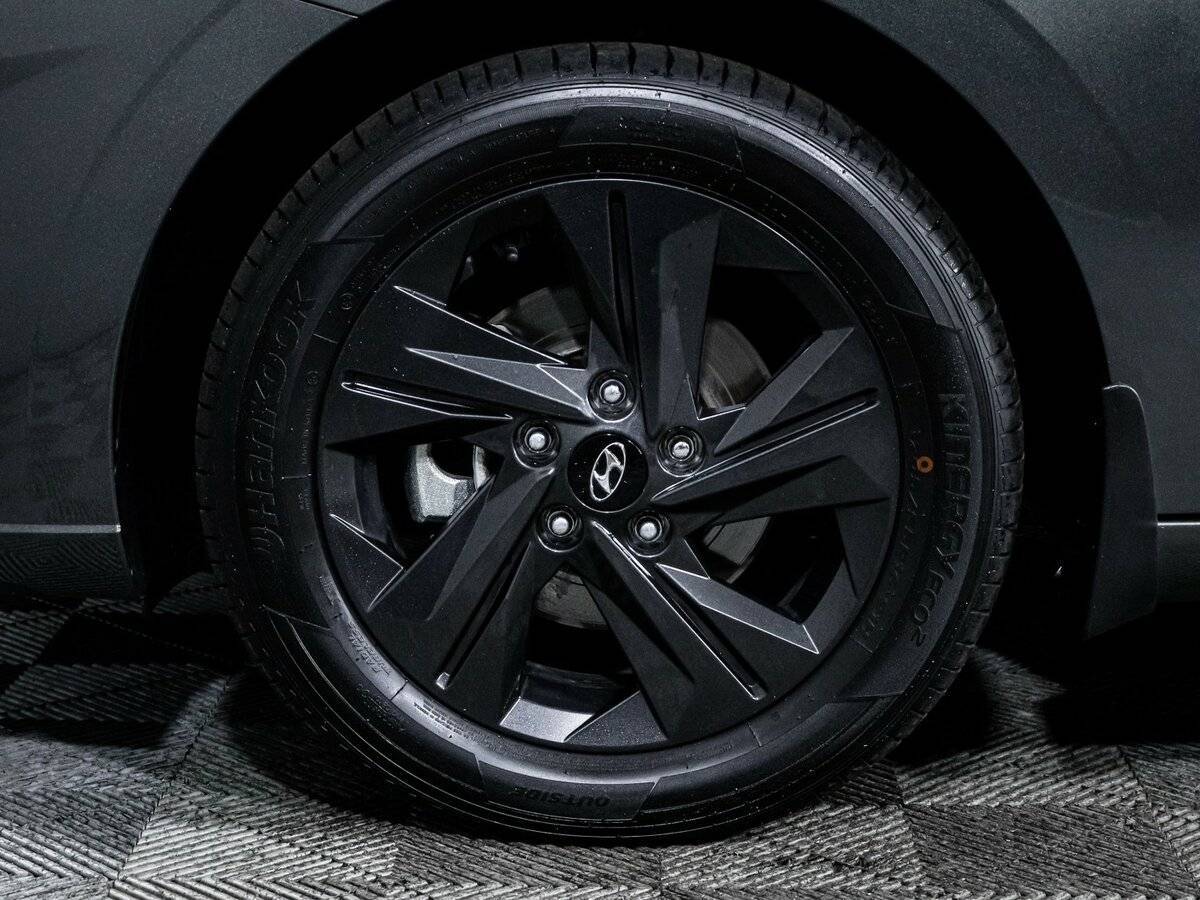 Hyundai Elantra, 2021 Фото №15