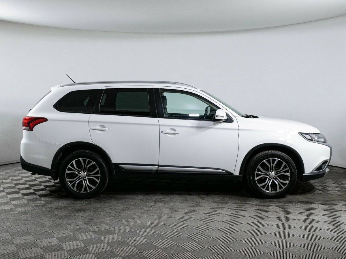 Mitsubishi Outlander, 2016 Фото №4
