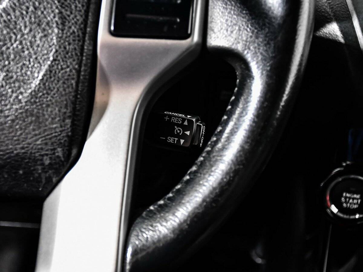 Toyota Land Cruiser Prado 150 Series Рестайлинг 1, 2013 Фото №17