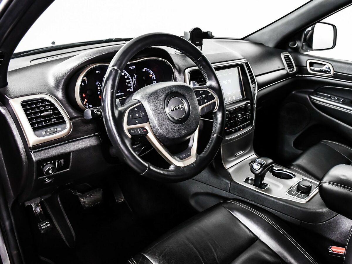 Jeep Grand Cherokee IV (WK2) Рестайлинг, 2013 Фото №11