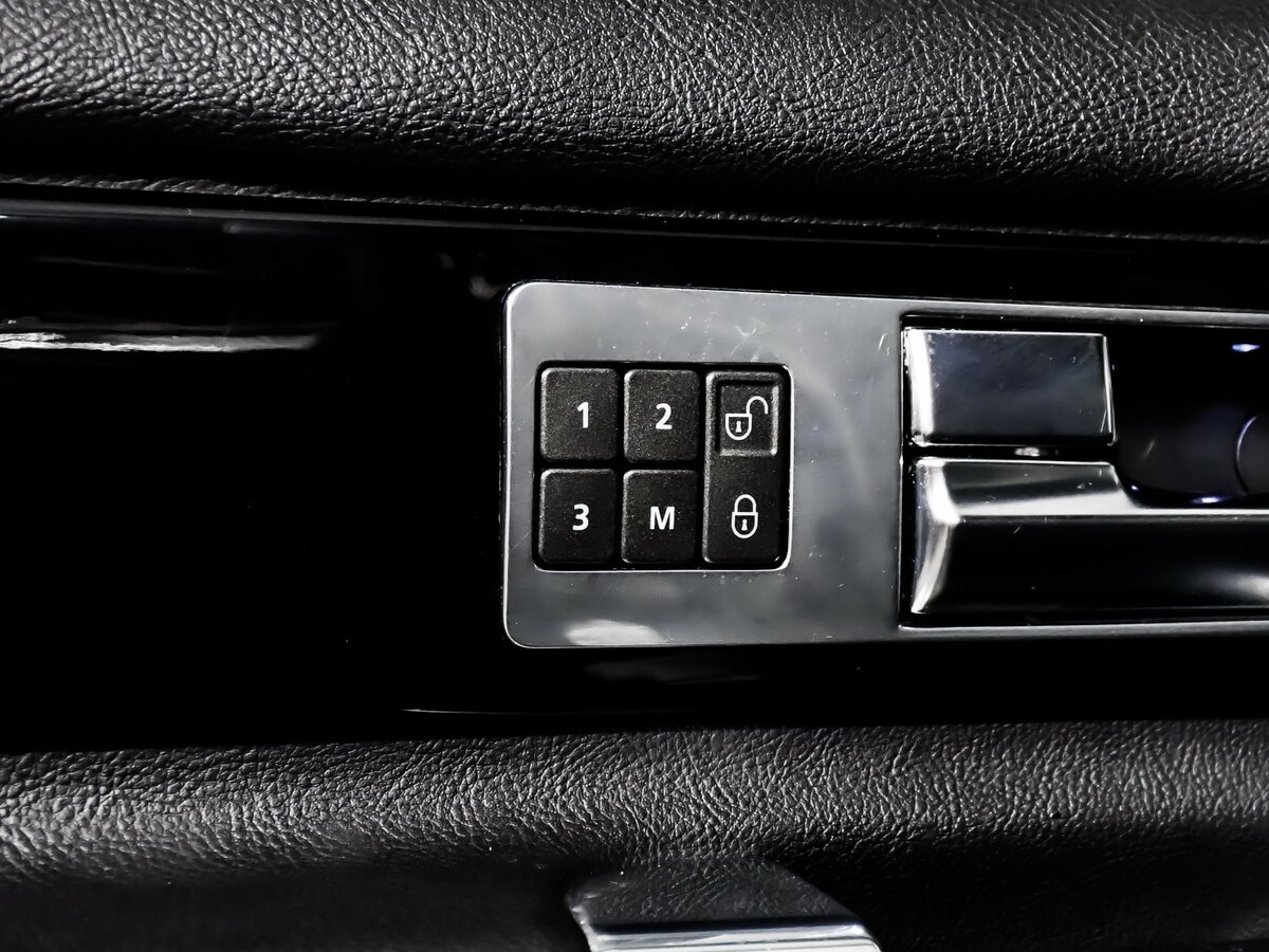 Land Rover Discovery IV Рестайлинг, 2013 Фото №18