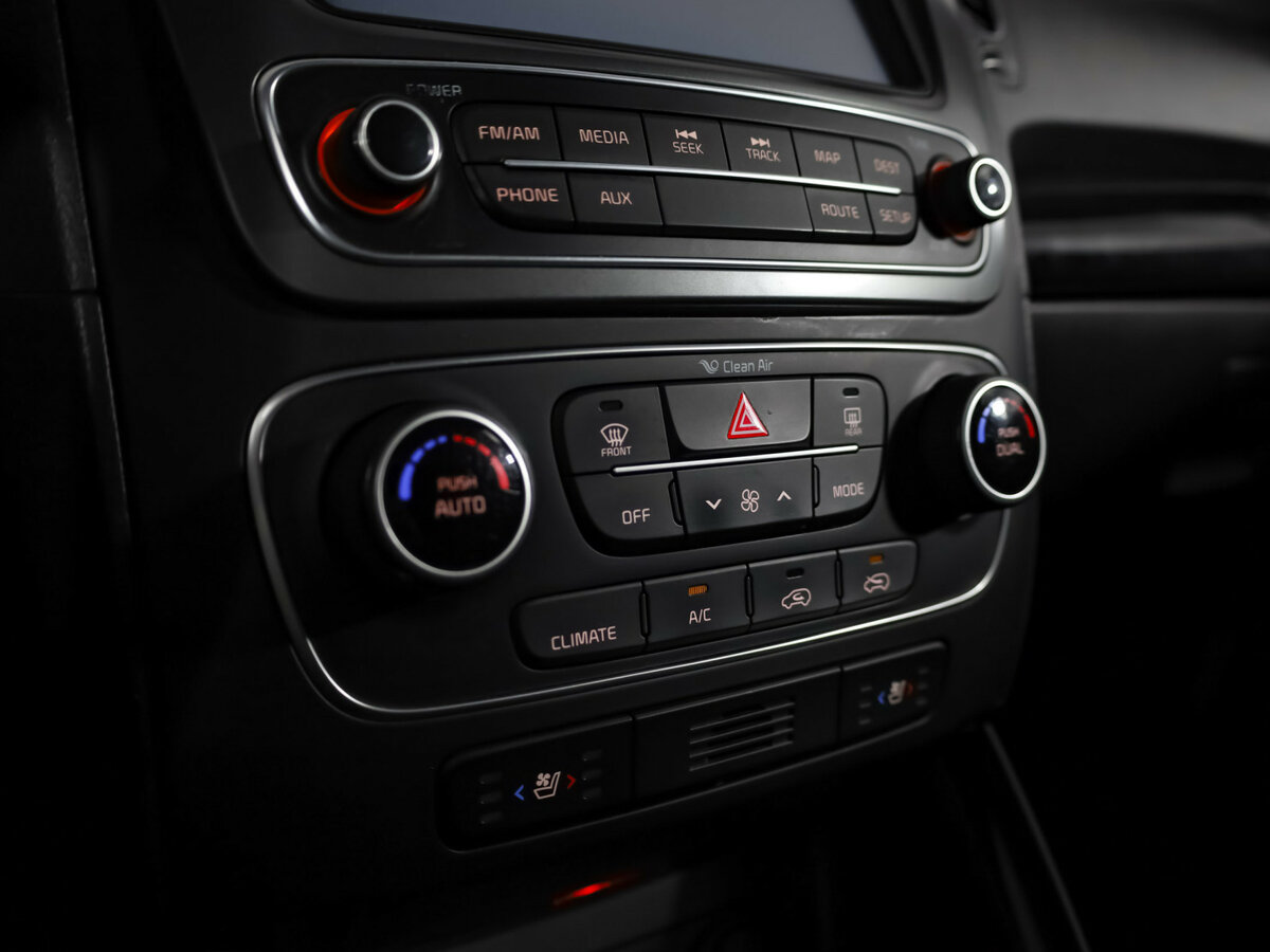 Kia Sorento II Рестайлинг, 2014 Фото №17