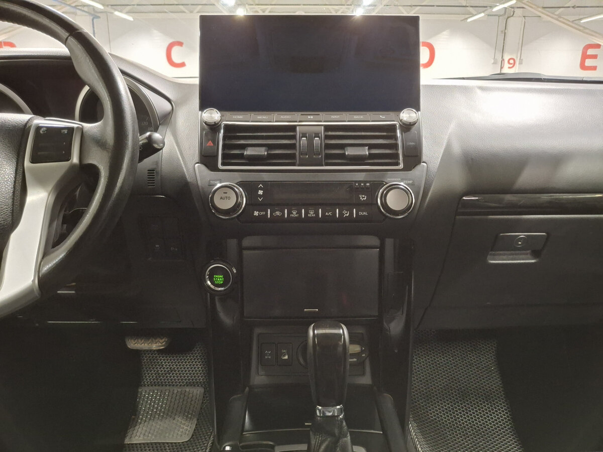 Toyota Land Cruiser Prado 150 Series Рестайлинг 1, 2014 Фото №12