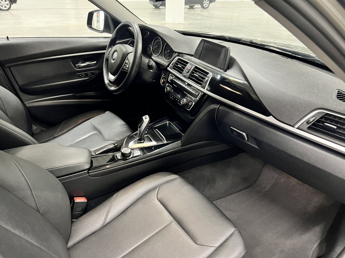 BMW 3 серии 318i VI (F3x) Рестайлинг, 2018 Фото №11