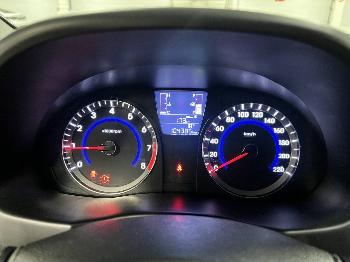 Hyundai Solaris I Рестайлинг, 2015 Фото №13