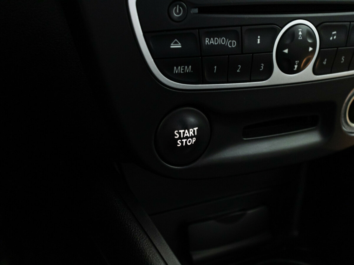 Renault Fluence I, 2012 Фото №15