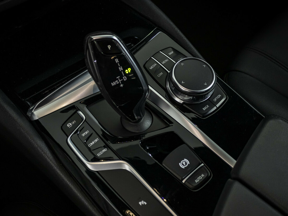 BMW 5 серии 520d VII (G30/G31/G38), 2017 Фото №14