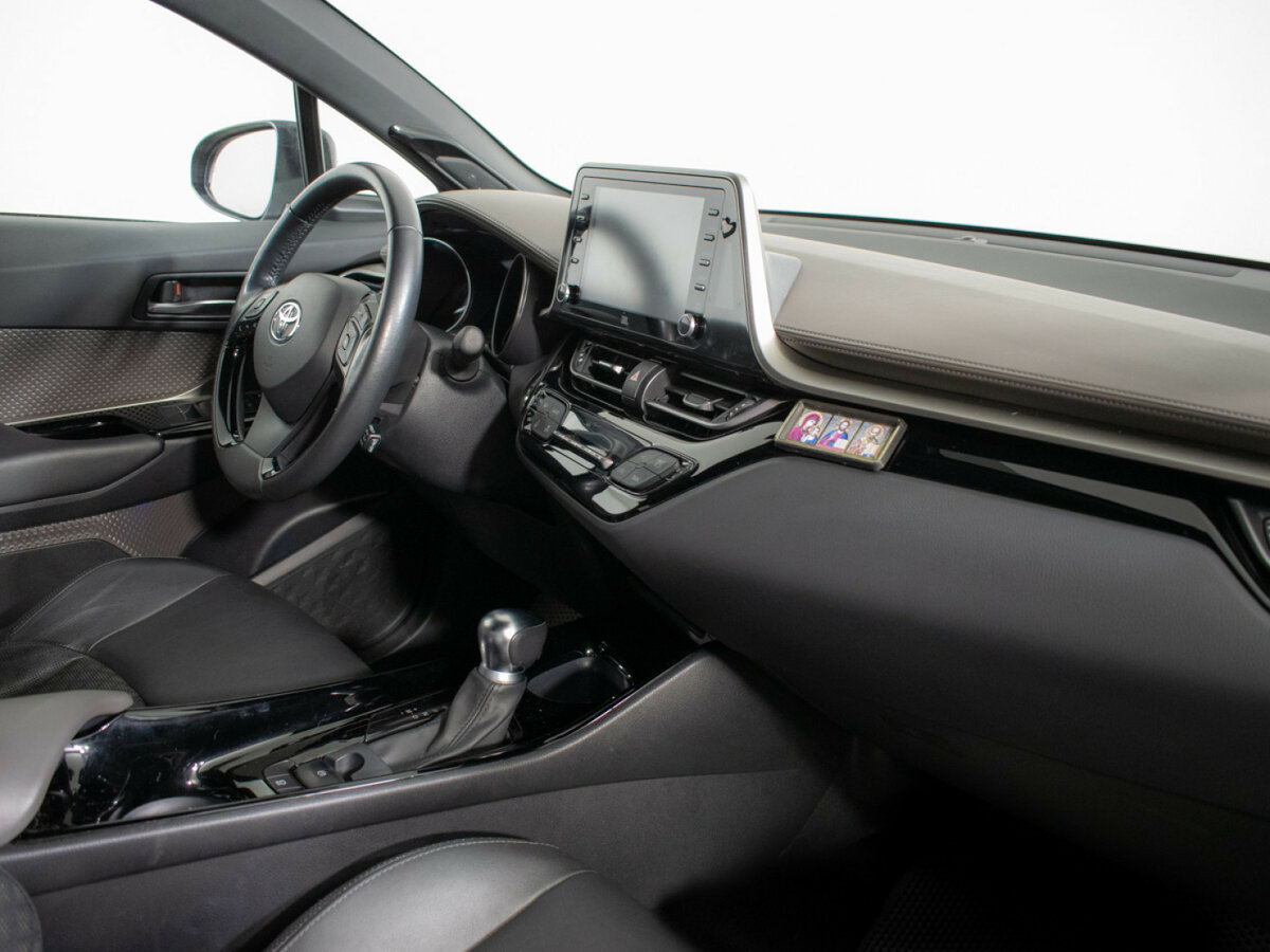 Toyota C-HR I Рестайлинг, 2020 Фото №9