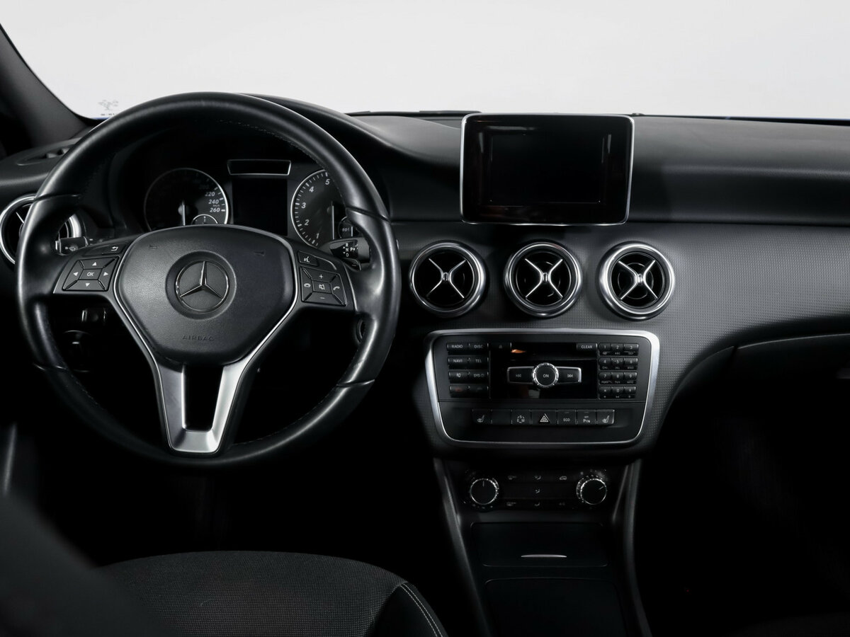 Mercedes-Benz A-Класс 180 III (W176), 2014 Фото №10