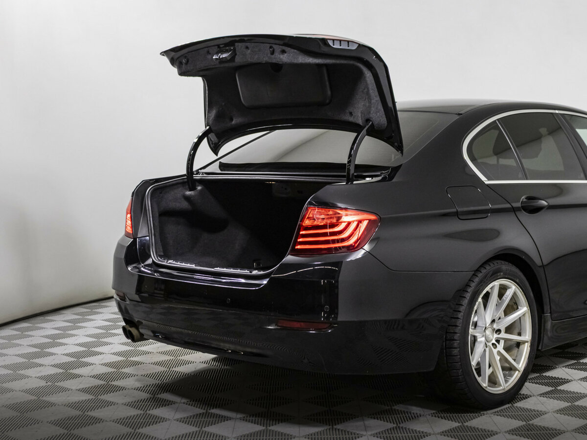 BMW 5 серии 520i VI (F10/F11/F07) Рестайлинг, 2015 Фото №14