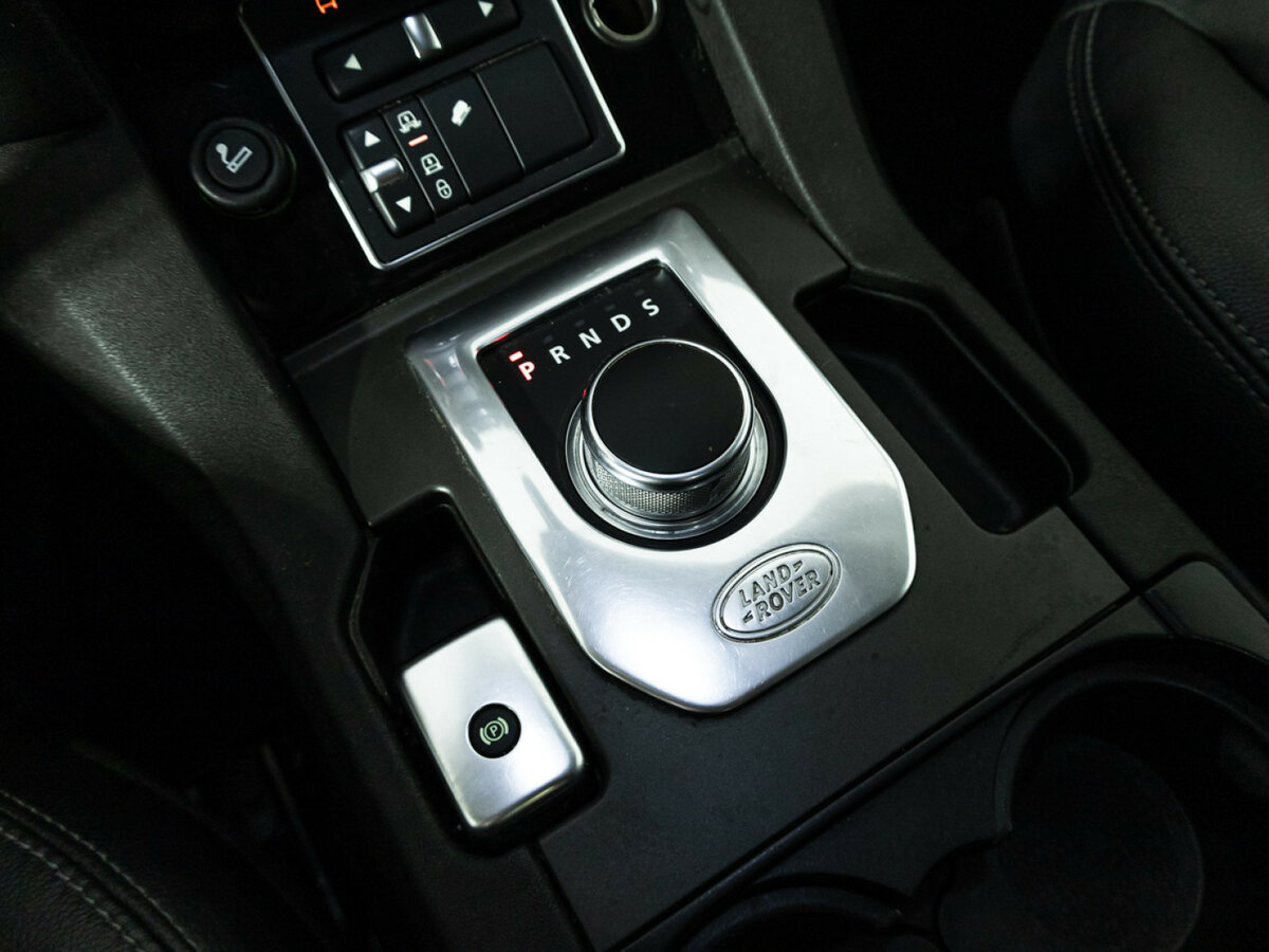 Land Rover Discovery IV Рестайлинг, 2015 Фото №15