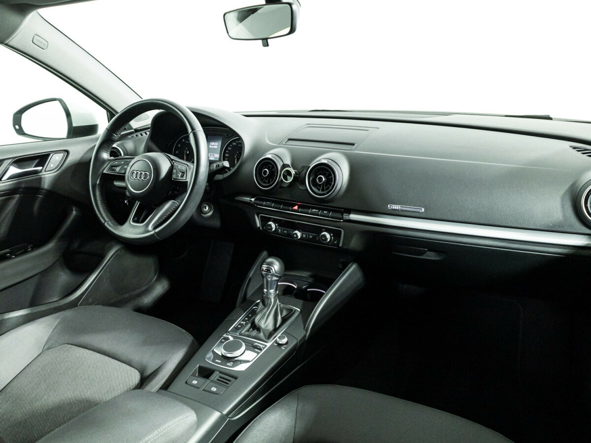 Audi A3 III (8V) Рестайлинг, 2018 Фото №9