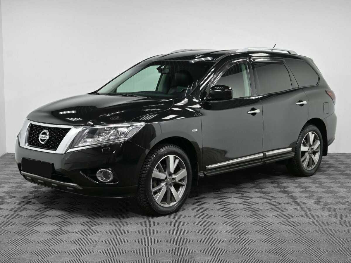 Nissan Pathfinder, 2015 - 140 000 км. | Фото №1